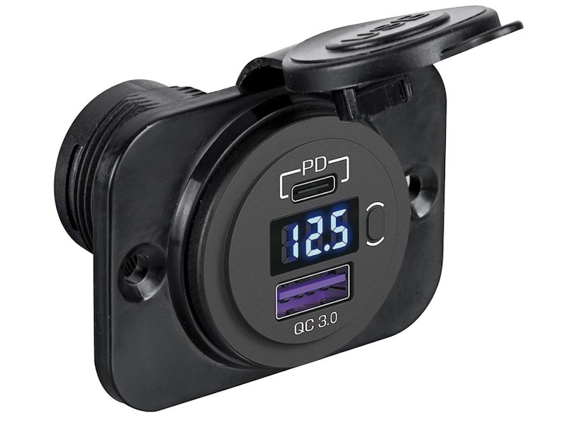 Voltometro digitale e prese corrente con montaggio ad incasso 