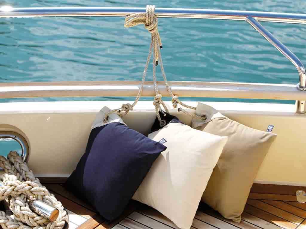 Räder Portacandela Marino In Porcellana Con Cavallucci Marini Dorati - Antivento E Decorativo