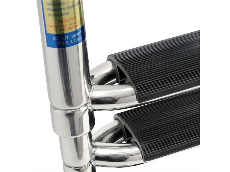 Scaletta telescopica sopra plancetta 