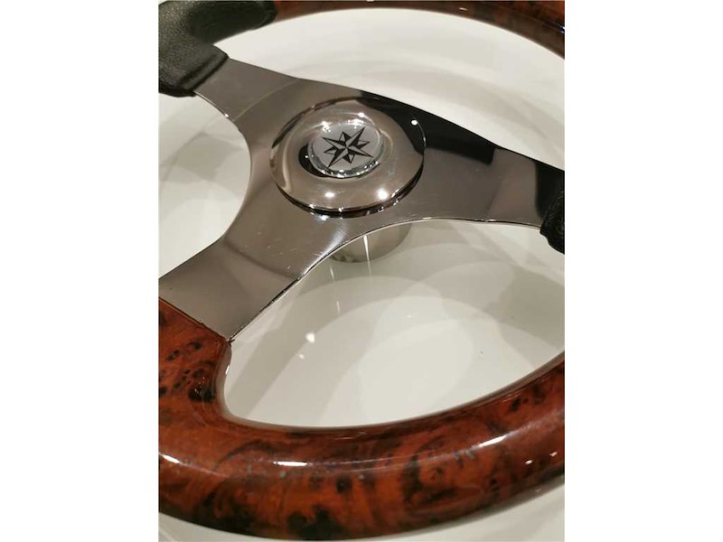 Volante Technic acciaio e radica