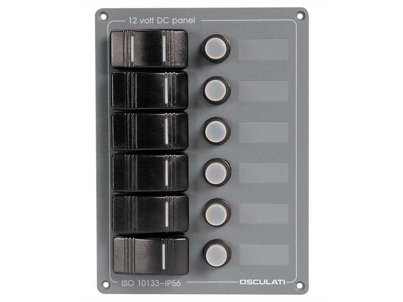 Pannello elettrico con interruttori riarmabili