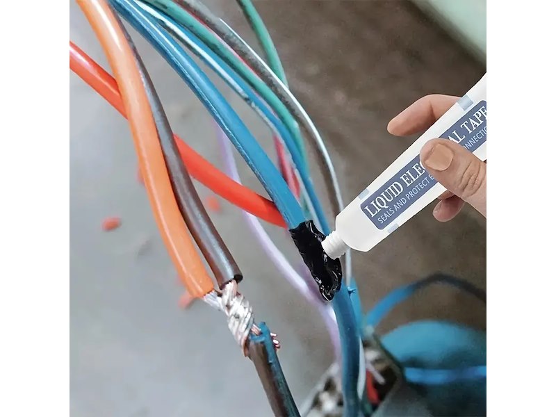 Nastro isolante liquido