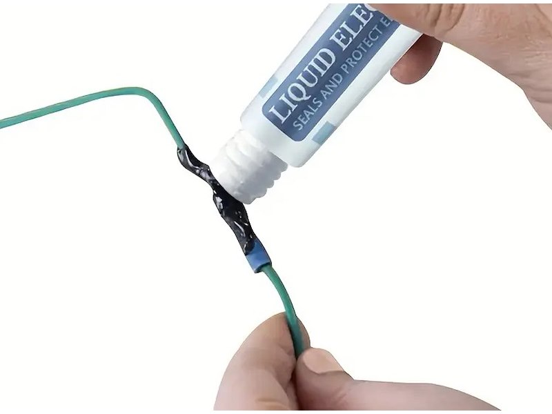 Nastro isolante liquido