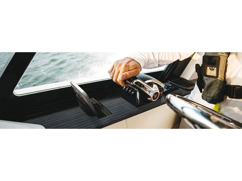 Supporto magnetico da incasso con ricarica wireless Aura - 10 w