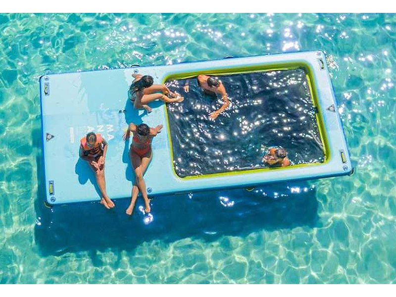 Piattaforma con piscina AQUATONE MANTA